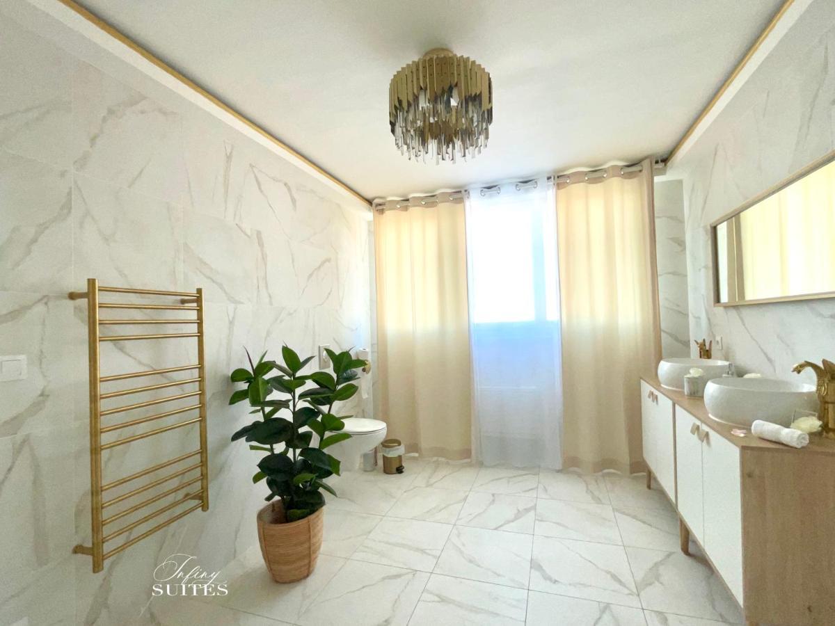 Blooming Apartment Calais